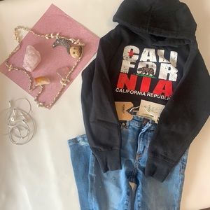 Set of jeans and California logo hoodie